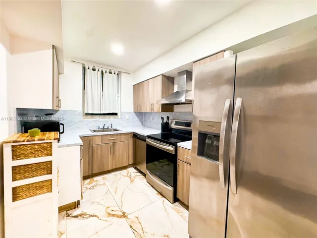 $2,450 | Central North Miami, North Miami, FL 33181