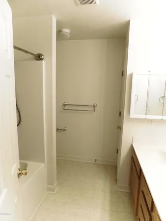 $1,195 | 100 Streamwood Drive, Jacksonville, NC 28546