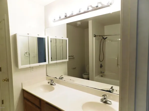 $1,195 | 100 Streamwood Drive, Jacksonville, NC 28546