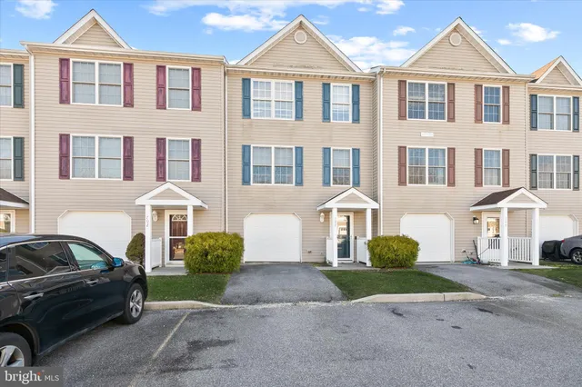 $269,000 | 32365 Cea Dag Circle, Unit 703, Dagsboro, DE 19939