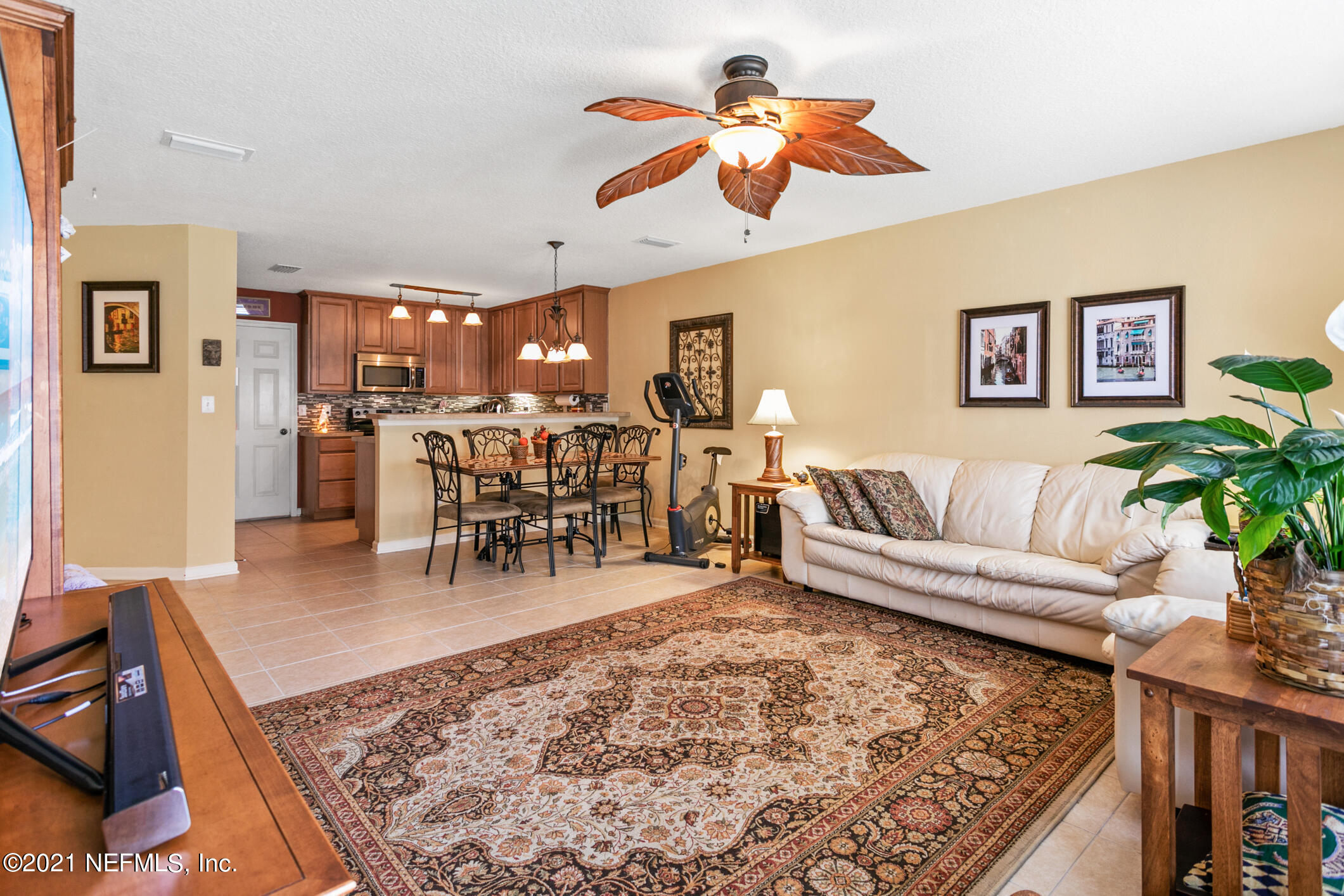 6700 Bowden Road, Unit 1004 Jacksonville, FL 32216 - Photo 11 of 33 Family Room