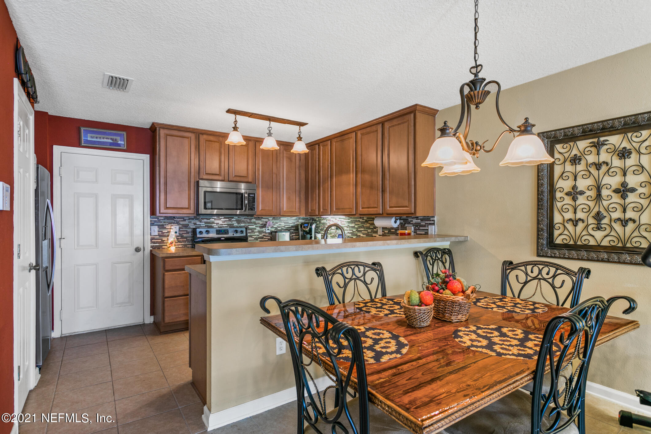 6700 Bowden Road, Unit 1004 Jacksonville, FL 32216 - Photo 12 of 33 Dining Area