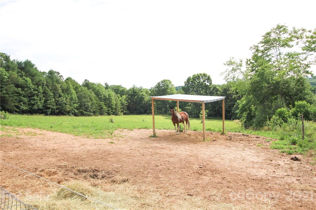 5850 Neil Road Morganton, NC 28655 - Photo 4 of 47 Gallery Image 4