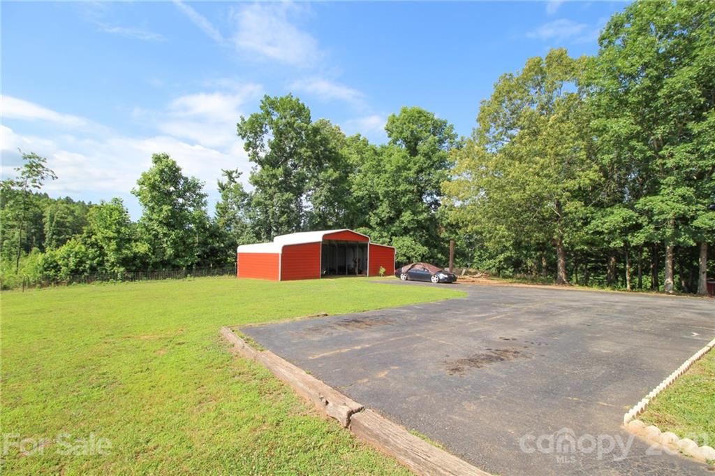 5850 Neil Road Morganton, NC 28655 - Photo 9 of 47 Gallery Image 9