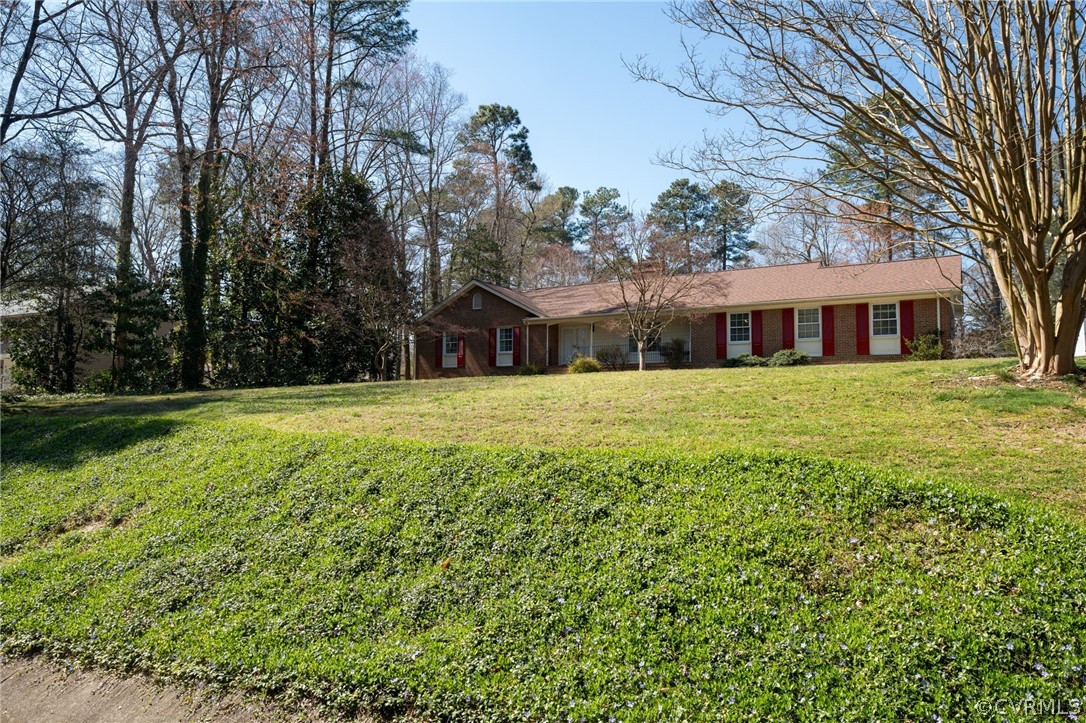 1950 Camborne Road North Chesterfield, VA 23236 - Photo 3 of 50 Gallery Image 3
