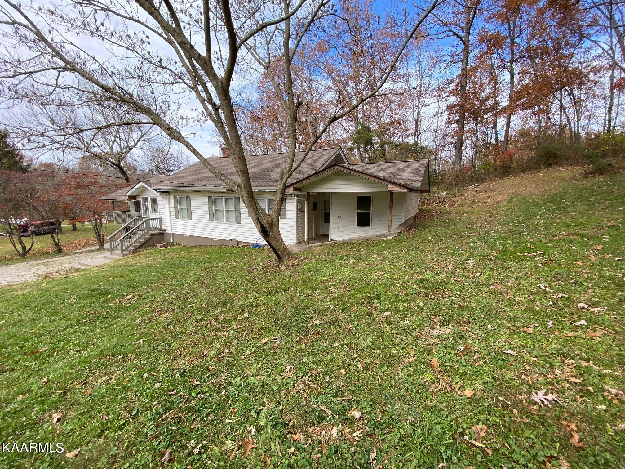 574 Litton Road Oneida, TN 37841 - Photo 4 of 29 Gallery Image 4