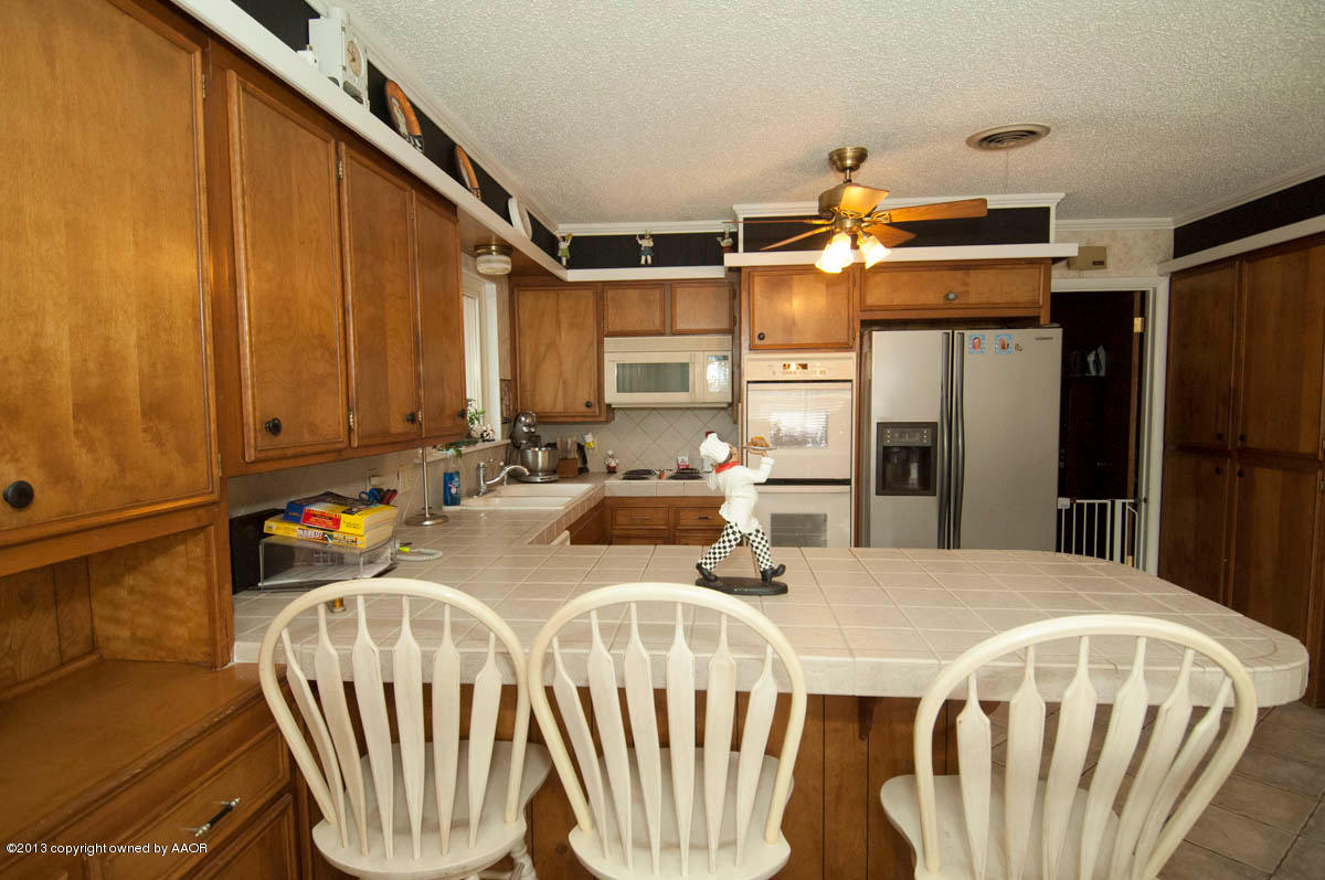 3707 Kingston Road Amarillo, TX 79109 - Photo 11 of 35 KITCHEN VIEW 3