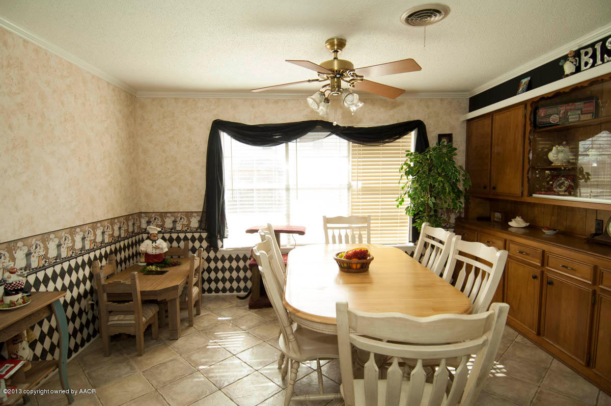 3707 Kingston Road Amarillo, TX 79109 - Photo 12 of 35 DINING VIEW 1
