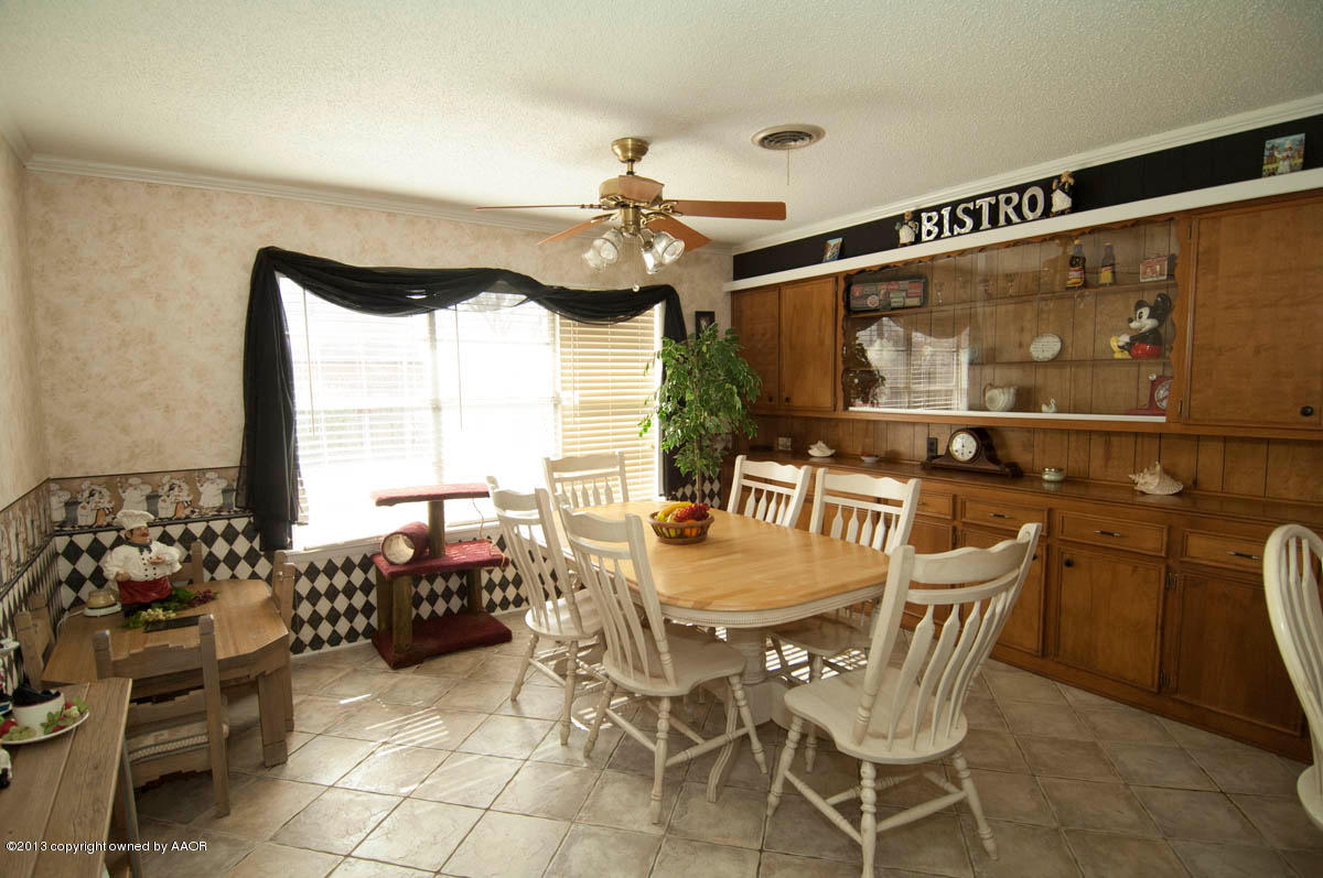 3707 Kingston Road Amarillo, TX 79109 - Photo 13 of 35 DINING VIEW 2