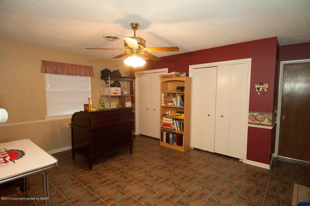 3707 Kingston Road Amarillo, TX 79109 - Photo 14 of 35 OFFICE AND UTILITY VIEW 1