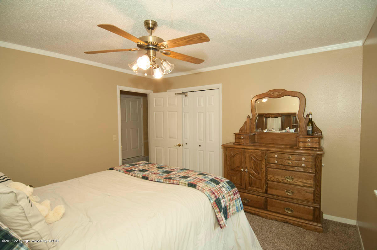 3707 Kingston Road Amarillo, TX 79109 - Photo 27 of 35 BEDROOM 3 VIEW 2