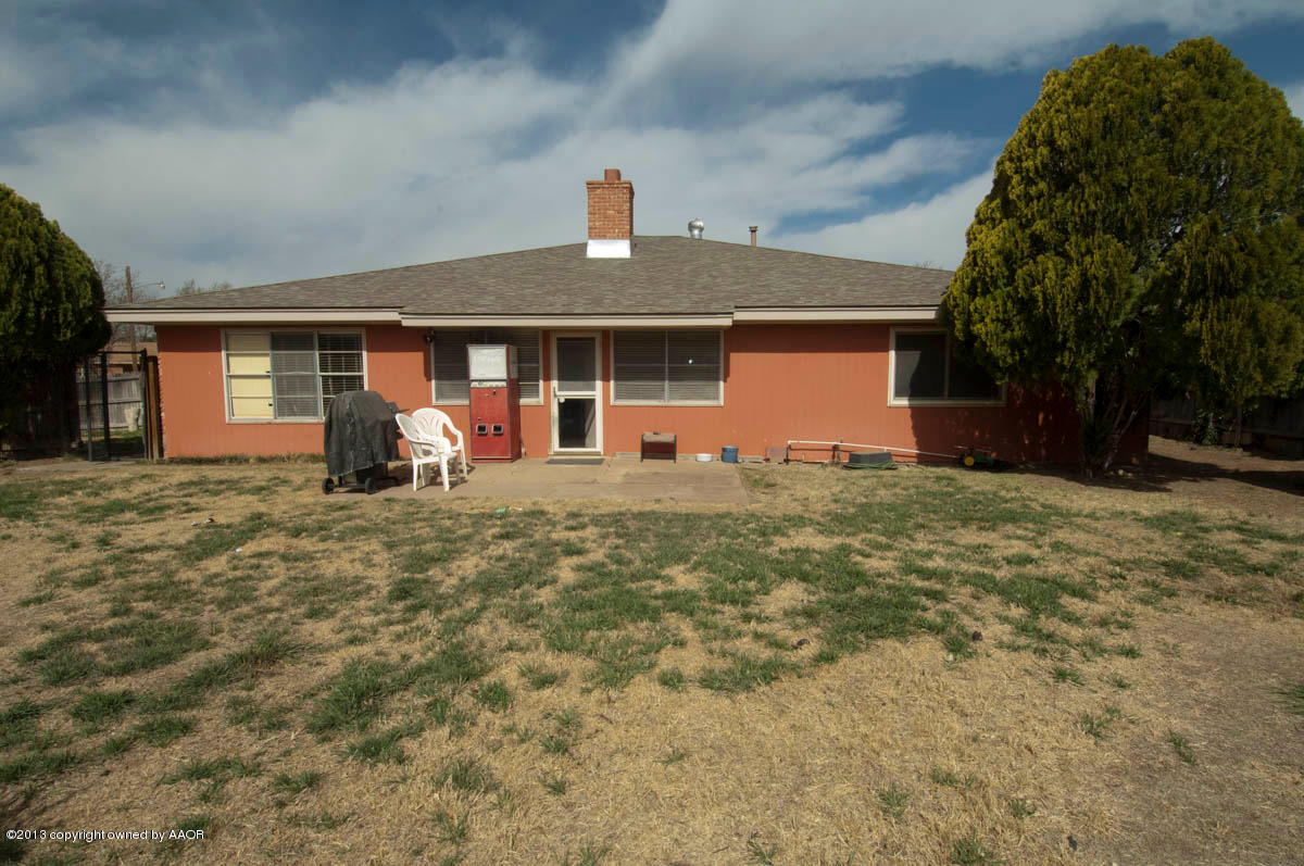 3707 Kingston Road Amarillo, TX 79109 - Photo 33 of 35 YARD VIEW 3