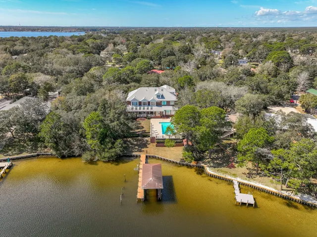 $2,695,000 | 35 Poquito Road, Shalimar, FL 32579
