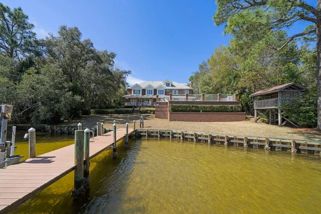 $2,695,000 | 35 Poquito Road, Shalimar, FL 32579