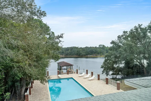 $2,695,000 | 35 Poquito Road, Shalimar, FL 32579