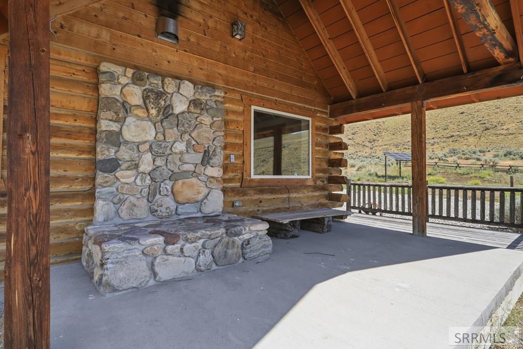 49-50 Rattlesnake Lane Salmon, ID 83467 - Photo 7 of 107