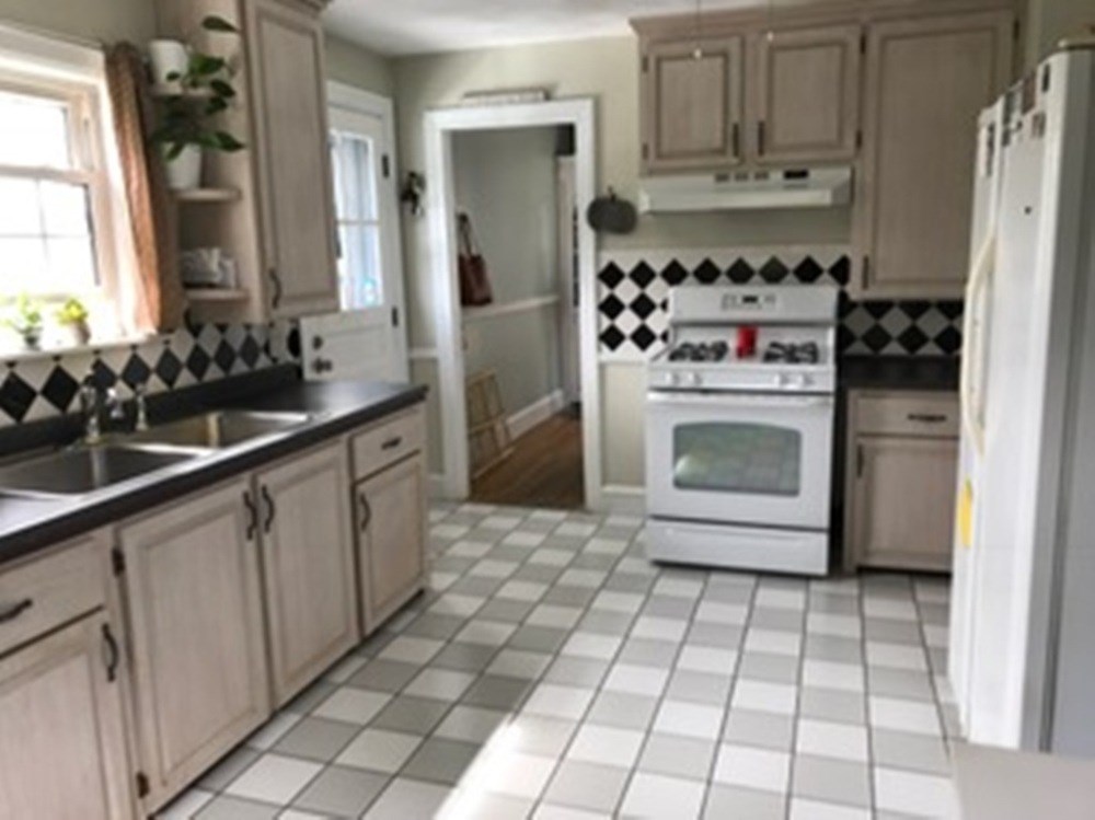73 Sand Pond Road Warwick, RI 02888 - Photo 8 of 23