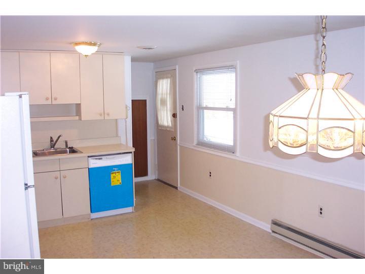 777 Valley Road Warminster, PA 18974 - Photo 2 of 11 Kitchen