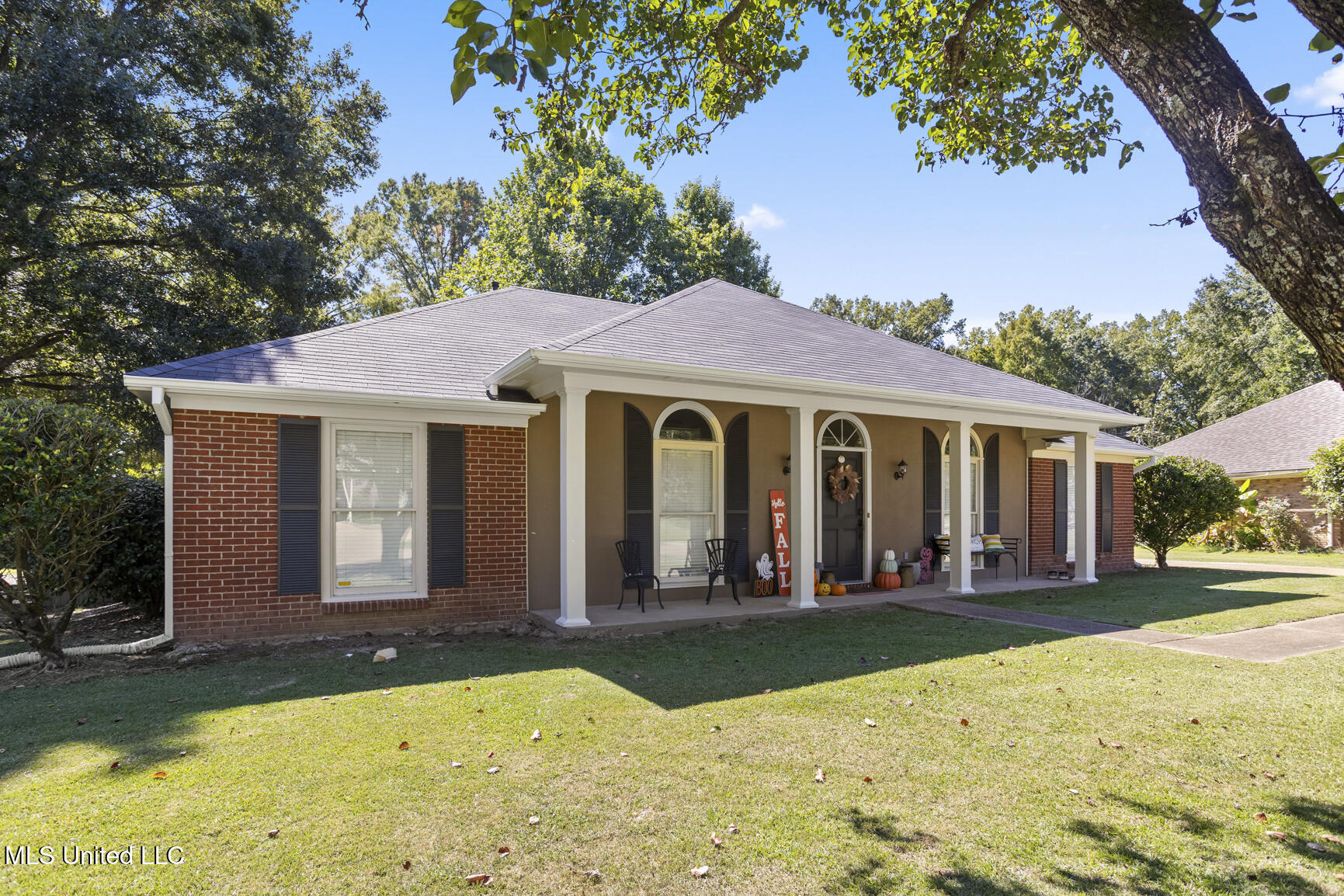 163 Azalea Cir-2