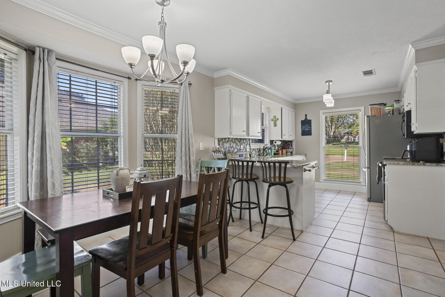 163 Azalea Circle Madison, MS 39110 - Photo 8 of 24 163 Azalea Cir-7