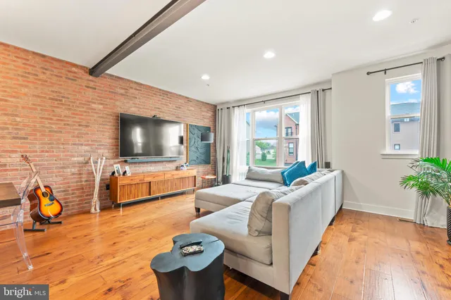 $649,000 | 8 Sienna Place, Feasterville-Trevose, PA 19053