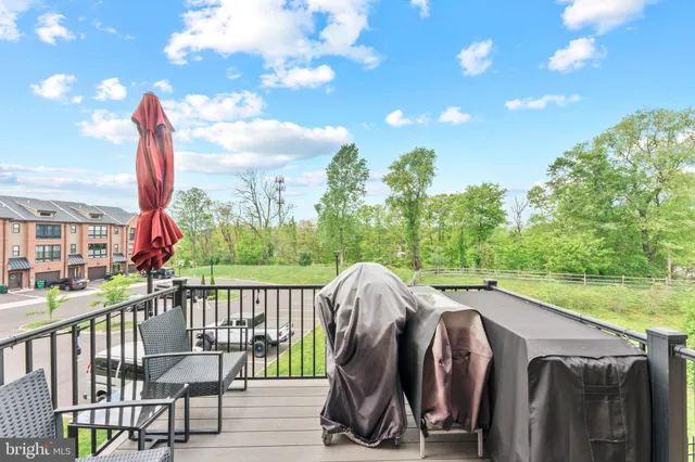 $649,000 | 8 Sienna Place, Feasterville-Trevose, PA 19053