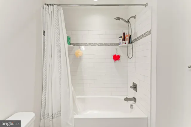 $649,000 | 8 Sienna Place, Feasterville-Trevose, PA 19053