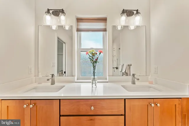 $649,000 | 8 Sienna Place, Feasterville-Trevose, PA 19053