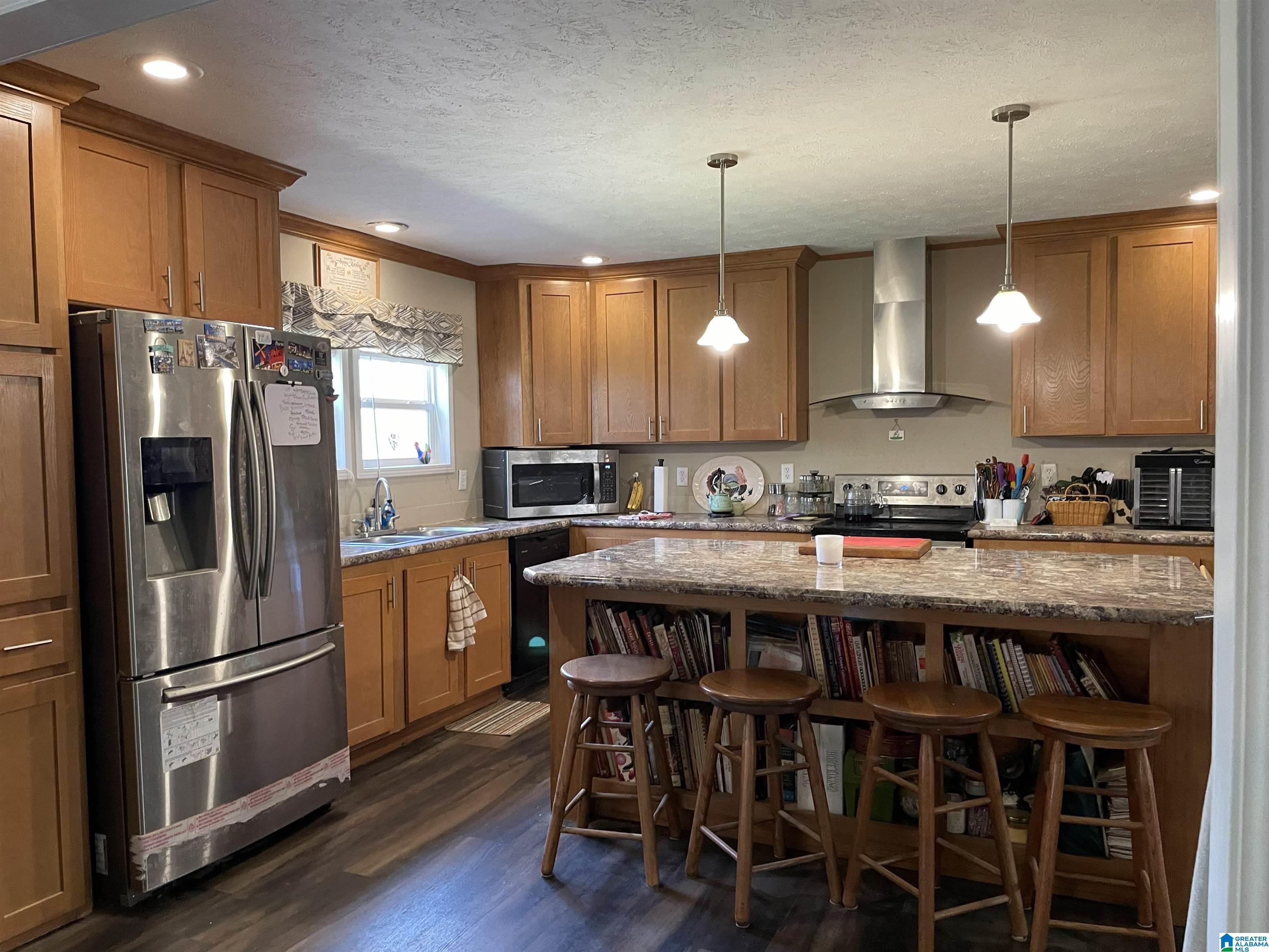 2506 Woolfolk Road Munford, AL 36268 - Photo 5 of 32