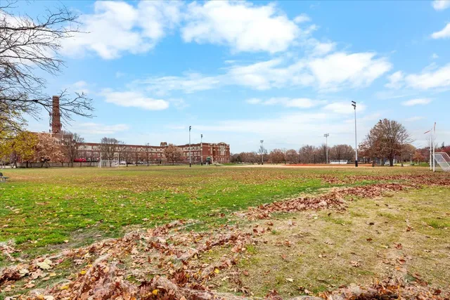 $575,000 | 2150 West Foster Avenue, Unit 2, Chicago, IL 60625