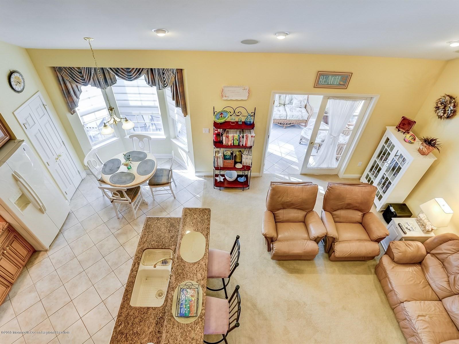 25 Lusitano Road Manalapan, NJ 07726 - Photo 13 of 60 013_FamilyKitchen