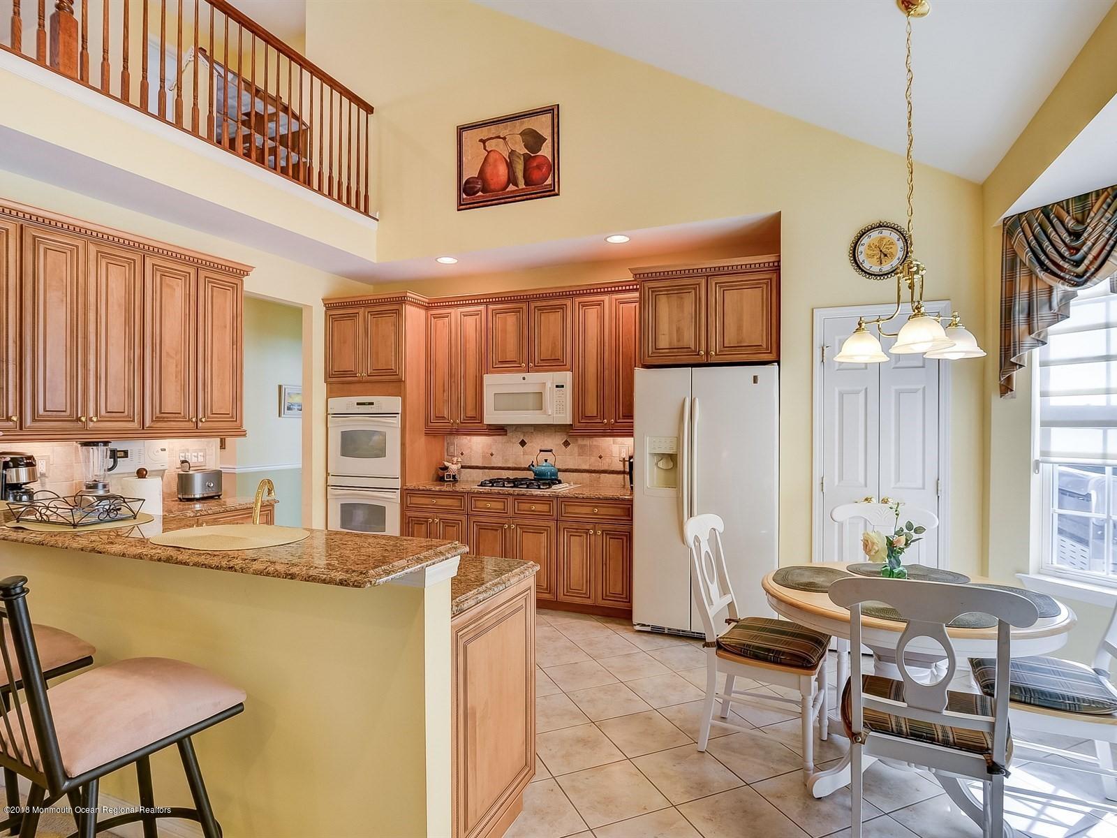 25 Lusitano Road Manalapan, NJ 07726 - Photo 14 of 60 014_Kitchen