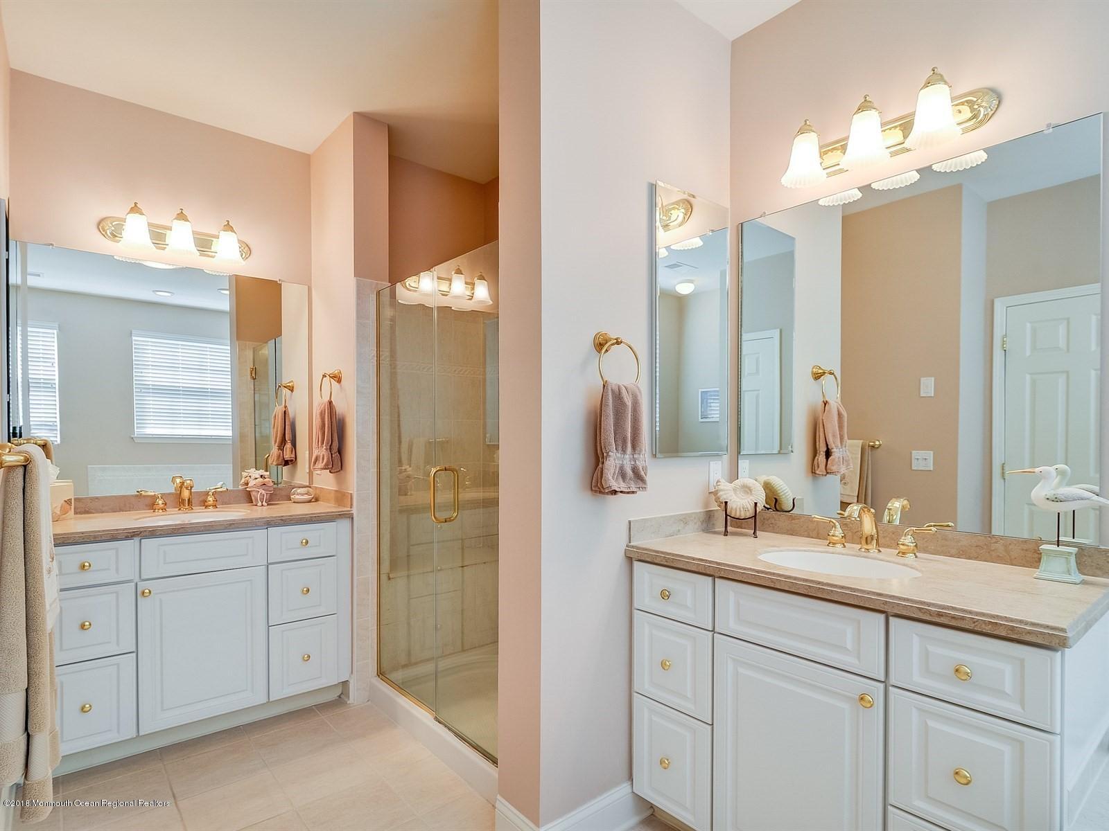 25 Lusitano Road Manalapan, NJ 07726 - Photo 24 of 60 024_Master Bathroom
