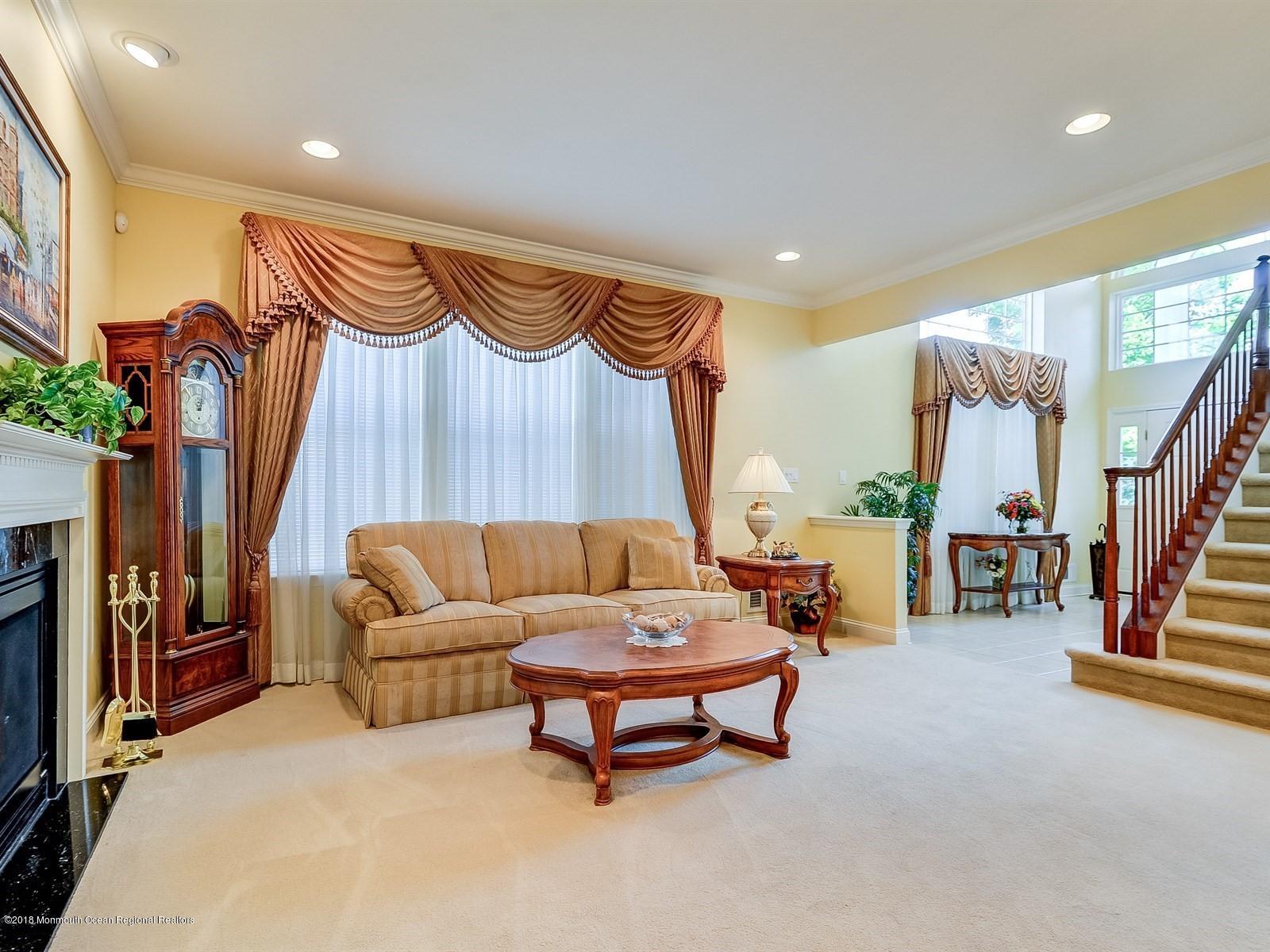 25 Lusitano Road Manalapan, NJ 07726 - Photo 6 of 60 006_Living