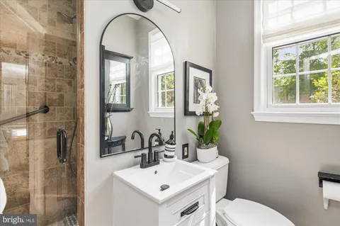 $1,190,000 | 8428 Stable Drive, Alexandria, VA 22308