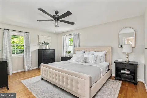 $1,190,000 | 8428 Stable Drive, Alexandria, VA 22308