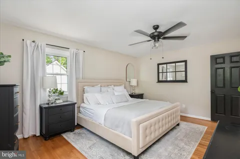 $1,190,000 | 8428 Stable Drive, Alexandria, VA 22308