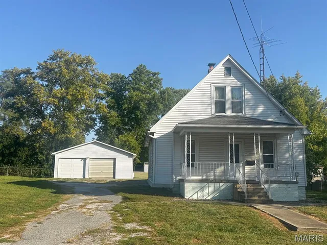 $63,500 | 815 East Brailley Street, Hillsboro, IL 62049