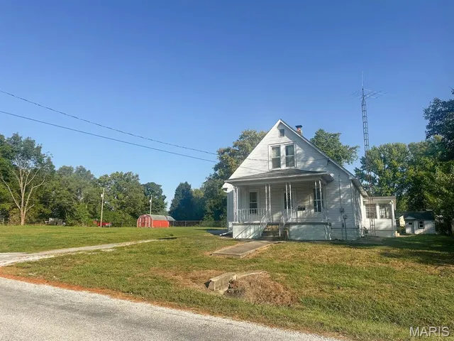 $63,500 | 815 East Brailley Street, Hillsboro, IL 62049