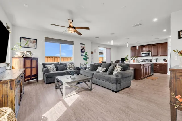 $598,000 | 9633 Respect Drive, Sacramento, CA 95829