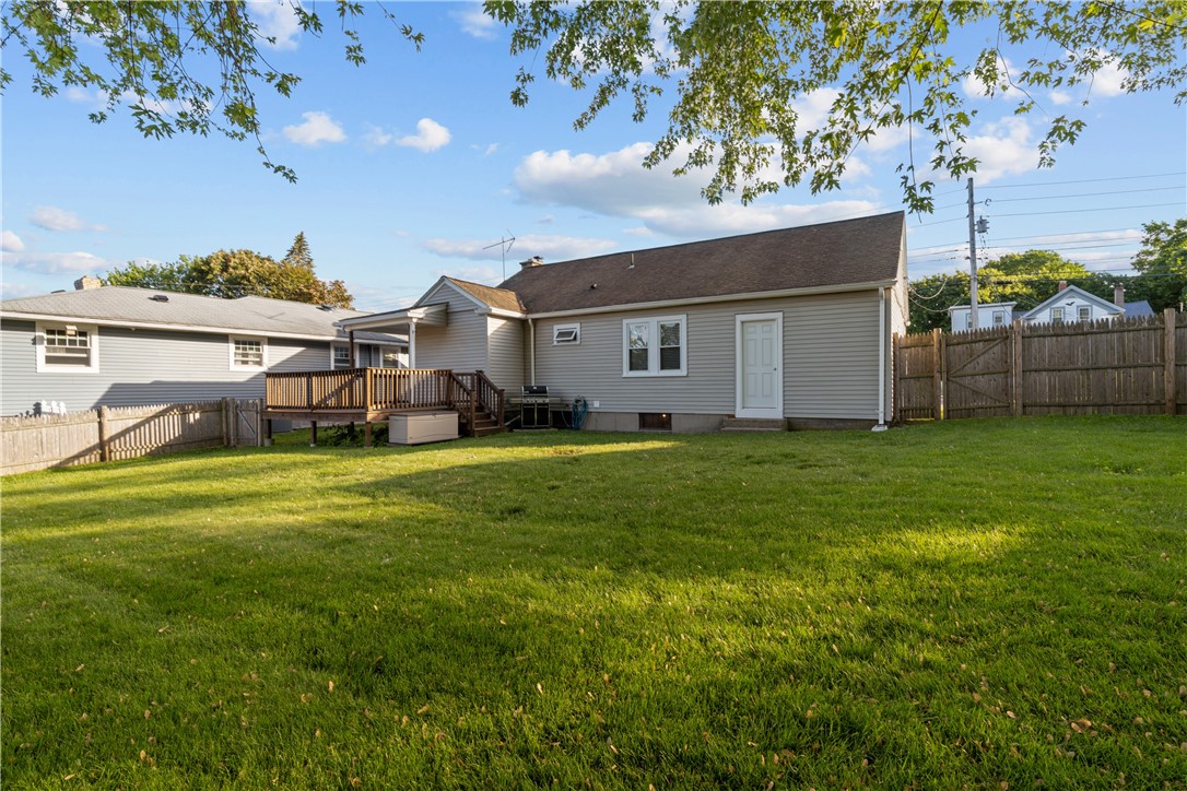 3163 Mendon Road Cumberland, RI 02864 - Photo 8 of 28