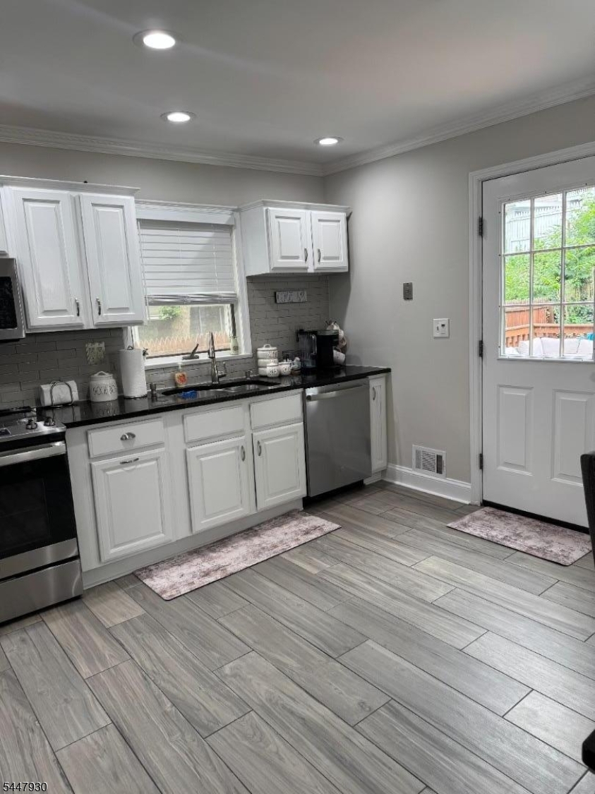 37 Brookdale Road Wayne, NJ 07470 - Photo 7 of 21