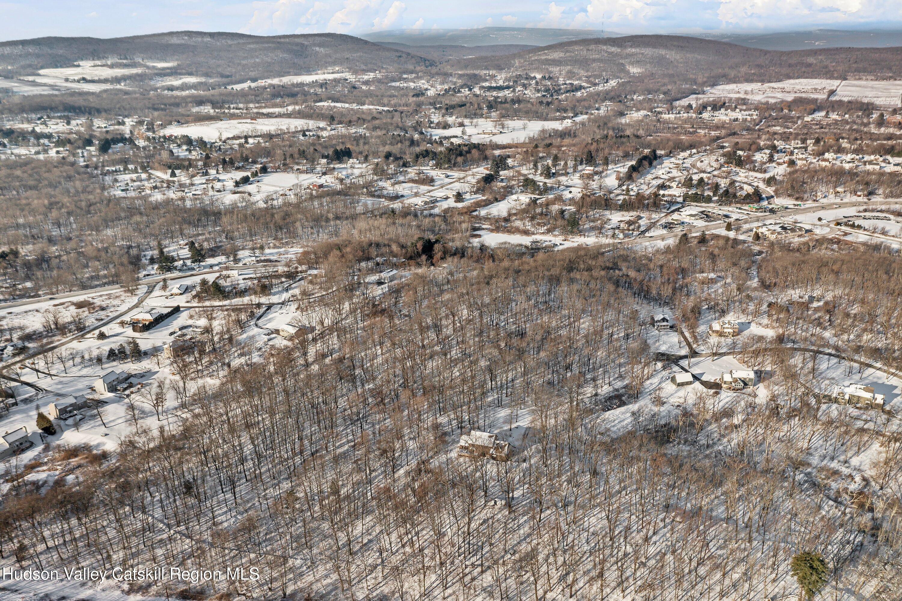 3748 Rte 9W Highland, NY 12528 - Photo 10 of 15 HTV5006