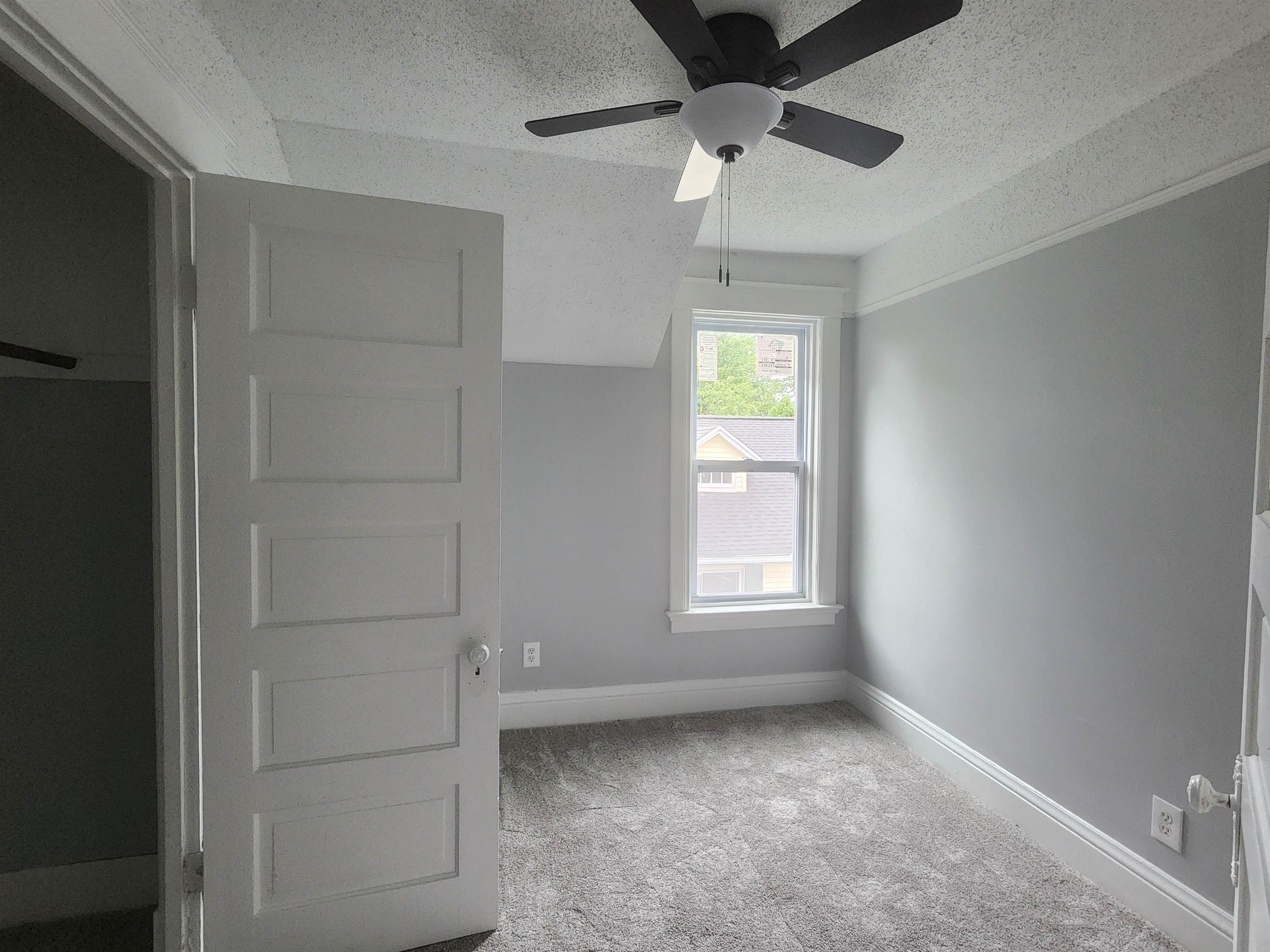 409 North Hampton Street Bay City, MI 48708 - Photo 17 of 37 Gallery Image 17