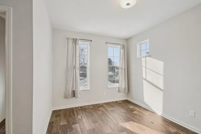 $389,900 | 2278 Polar Way, North St. Paul, MN 55109