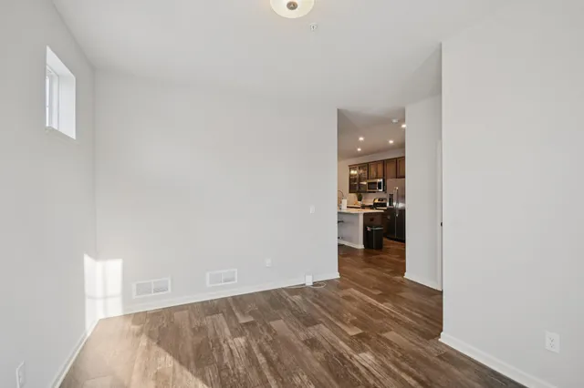 $389,900 | 2278 Polar Way, North St. Paul, MN 55109