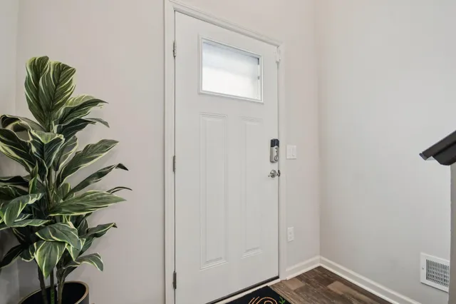 $389,900 | 2278 Polar Way, North St. Paul, MN 55109