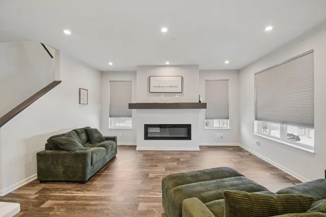 $389,900 | 2278 Polar Way, North St. Paul, MN 55109