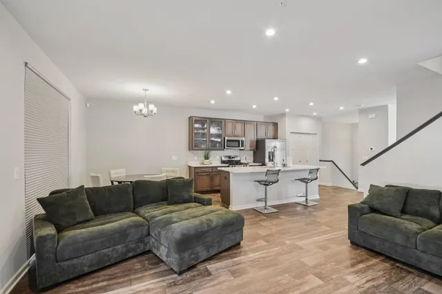 $389,900 | 2278 Polar Way, North St. Paul, MN 55109