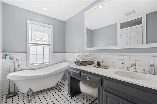 $389,900 | 2664 Boone Ford Road Southeast, Calhoun, GA 30701